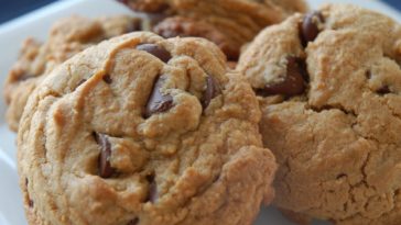 Chewy Peanut Butter Chocolate Chip Cookies Recipe