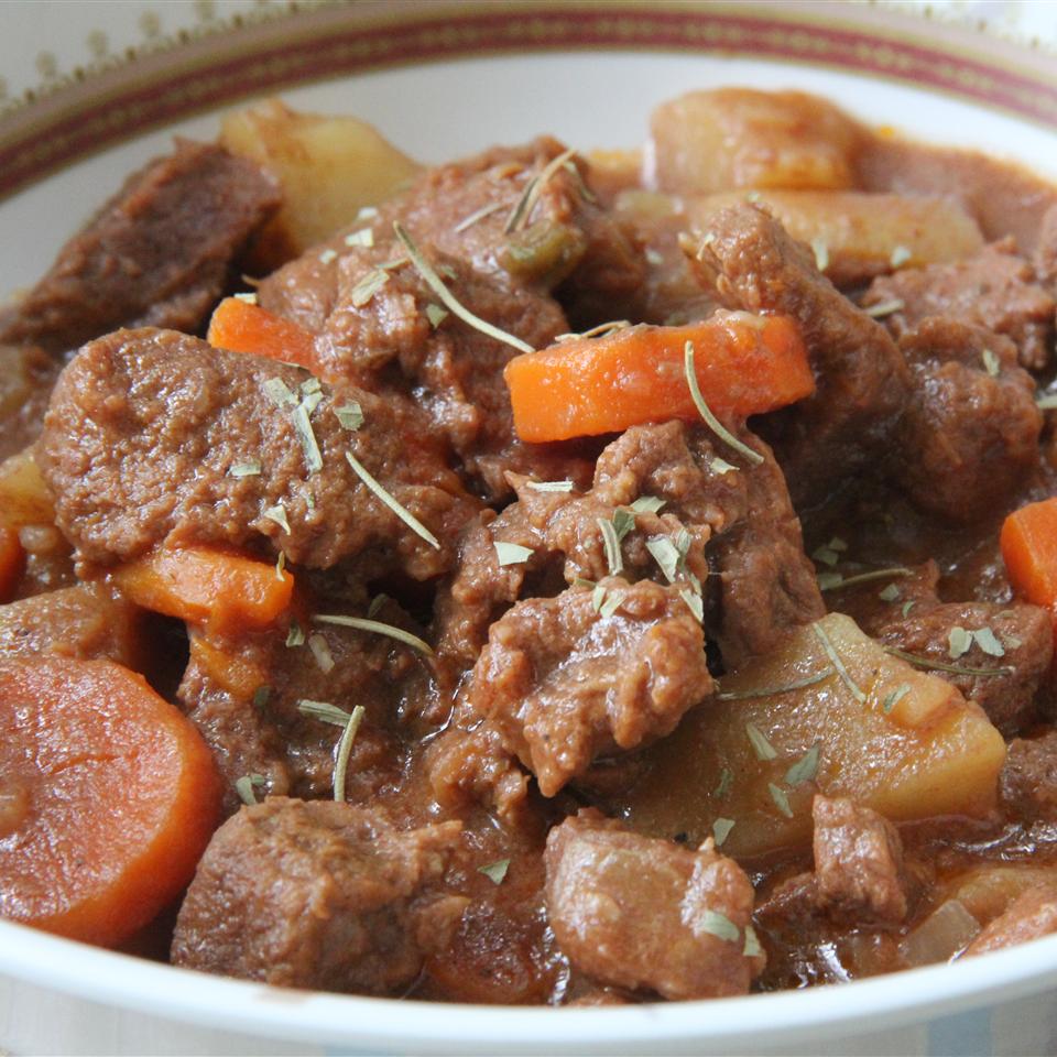 Slow Cooker Beef Stew Recipe - Recipes A to Z