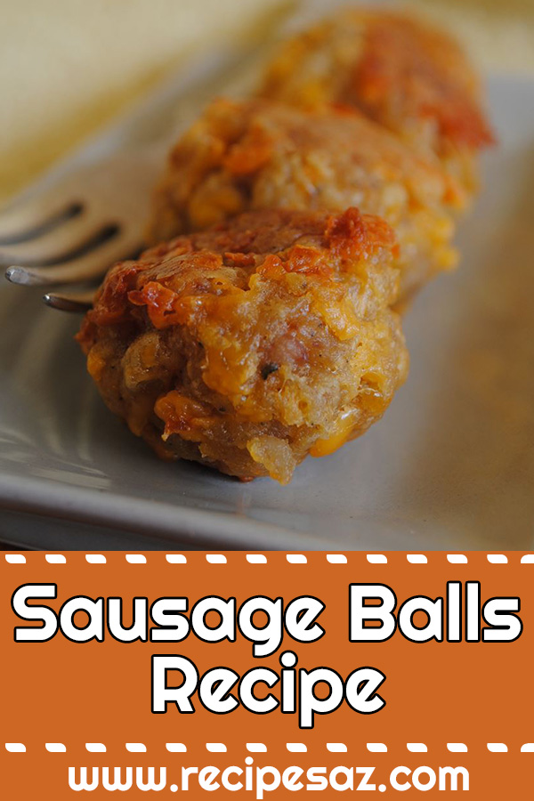 Sausage Balls christmas Recipe - These are so yummy! My family makes every Christmas morning. #sausage #sausagerecipe #sausagerecipes #sausageballs #sausageballsrecipe #christmas #christmasrecipe #christmasrecipes